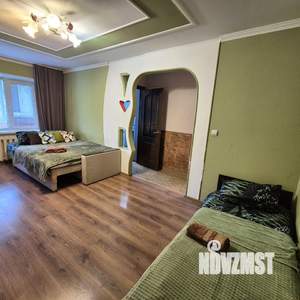 2-к квартира, посуточно, 46м2, 4/5 этаж
