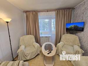 2-к квартира, посуточно, 45м2, 1/1 этаж