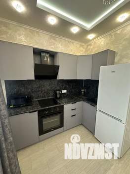 1-к квартира, посуточно, 34м2, 15/16 этаж