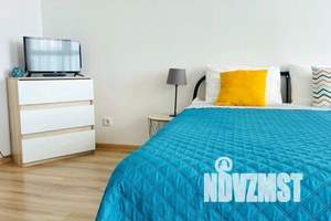 1-к квартира, посуточно, 34м2, 8/23 этаж