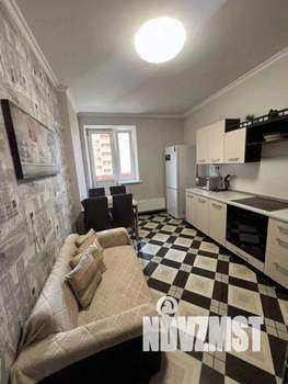 1-к квартира, посуточно, 52м2, 1/1 этаж