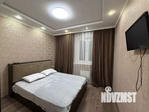 2-к квартира, посуточно, 62м2, 18/25 этаж