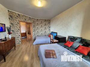 1-к квартира, посуточно, 35м2, 6/19 этаж