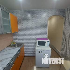 1-к квартира, посуточно, 40м2, 3/9 этаж