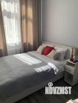 Студия квартира, посуточно, 17м2, 1/16 этаж