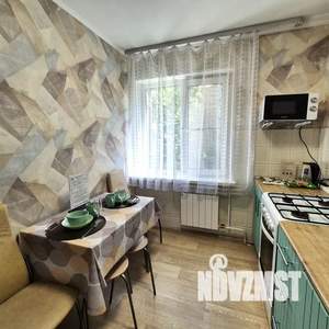 1-к квартира, посуточно, 32м2, 2/9 этаж