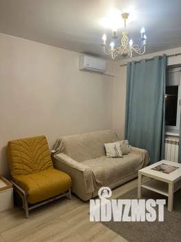 1-к квартира, посуточно, 35м2, 7/14 этаж