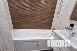 1-к квартира, посуточно, 34м2, 11/16 этаж