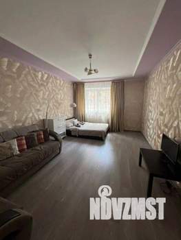 1-к квартира, посуточно, 52м2, 1/1 этаж