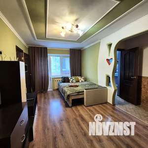 2-к квартира, посуточно, 46м2, 4/5 этаж
