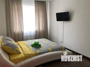 1-к квартира, посуточно, 35м2, 6/16 этаж