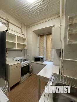 2-к квартира, вторичка, 32м2, 1/3 этаж