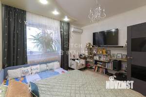 2-к квартира, вторичка, 66м2, 9/17 этаж