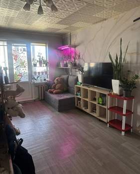 3-к квартира, вторичка, 58м2, 5/5 этаж