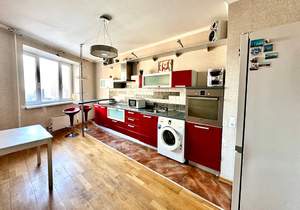 2-к квартира, вторичка, 78м2, 9/14 этаж