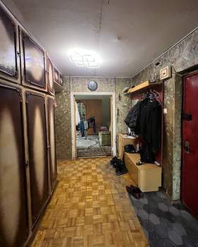 4-к квартира, вторичка, 81м2, 4/9 этаж