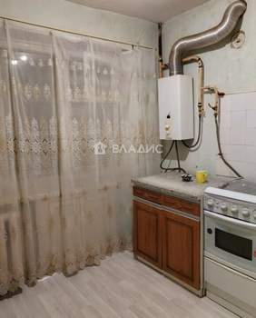 2-к квартира, вторичка, 43м2, 1/5 этаж