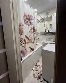 4-к квартира, вторичка, 81м2, 4/9 этаж