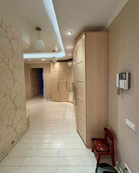 4-к квартира, вторичка, 130м2, 11/25 этаж