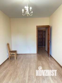 2-к квартира, вторичка, 63м2, 10/17 этаж