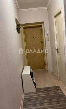 2-к квартира, вторичка, 44м2, 1/4 этаж