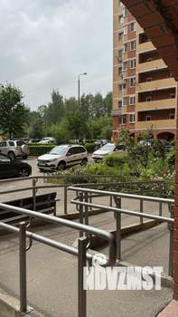 2-к квартира, вторичка, 63м2, 10/17 этаж