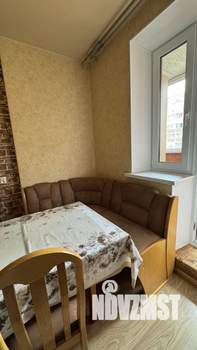 2-к квартира, вторичка, 63м2, 10/17 этаж