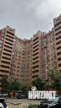 2-к квартира, вторичка, 63м2, 10/17 этаж