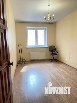 2-к квартира, вторичка, 63м2, 10/17 этаж