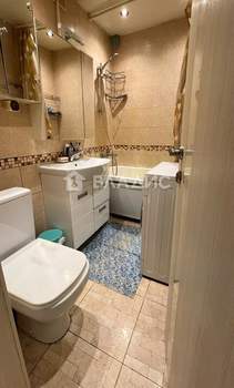 2-к квартира, вторичка, 44м2, 1/4 этаж