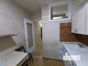 2-к квартира, вторичка, 42м2, 1/5 этаж
