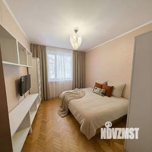 4-к квартира, вторичка, 102м2, 1/14 этаж