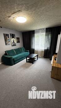 3-к квартира, вторичка, 56м2, 1/9 этаж