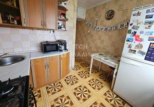 3-к квартира, вторичка, 56м2, 9/9 этаж