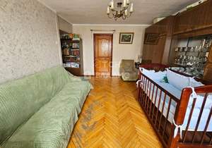 3-к квартира, вторичка, 56м2, 9/9 этаж