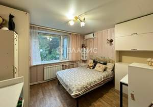 3-к квартира, вторичка, 58м2, 1/9 этаж